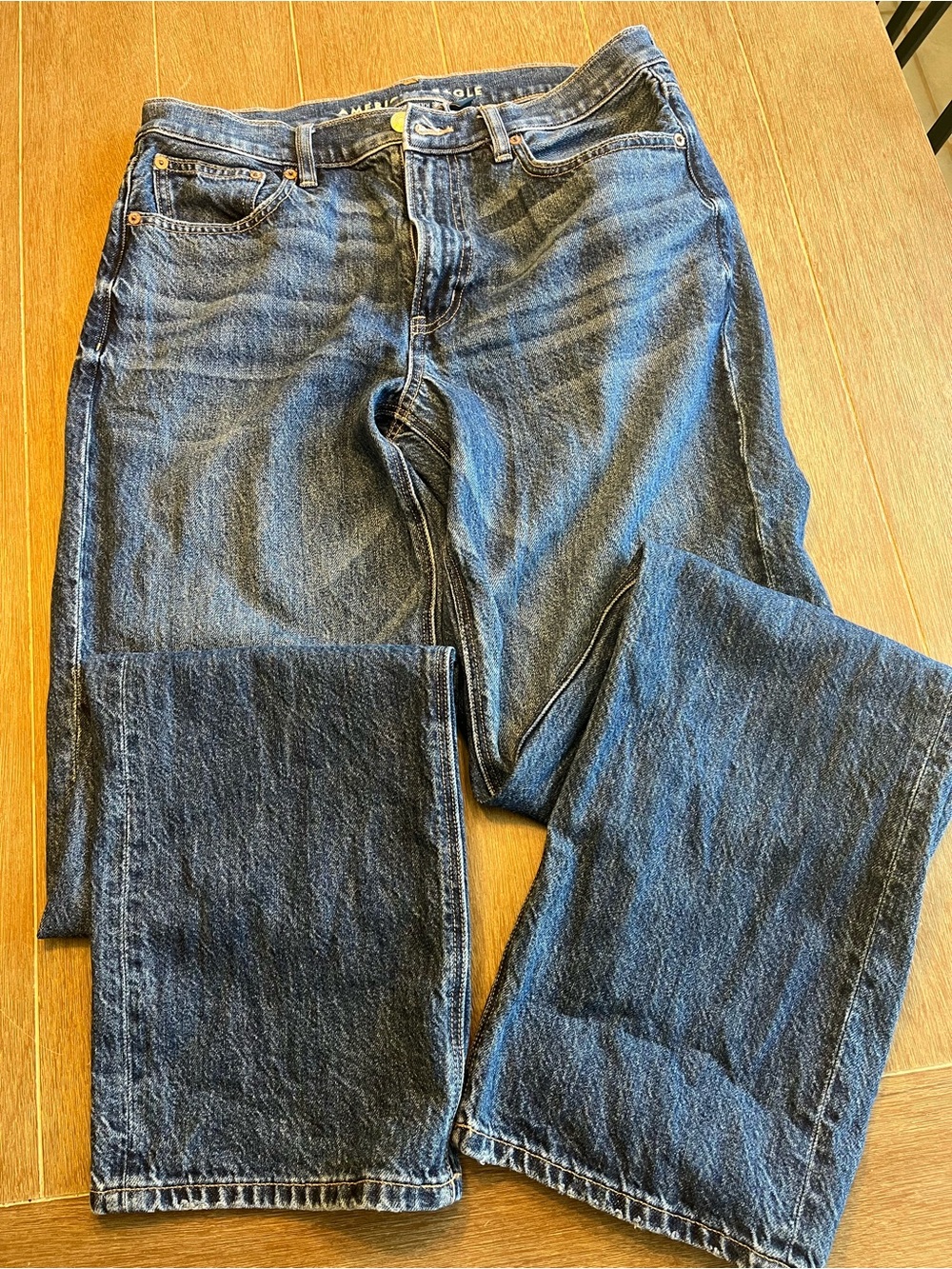 American Eagle low rise baggy straight women jeans size 8